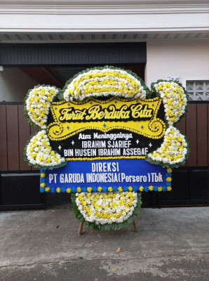 Papan Bunga Duka di Dayeuhluhur