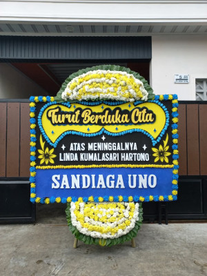 Papan Bunga Duka di Dayeuhluhur